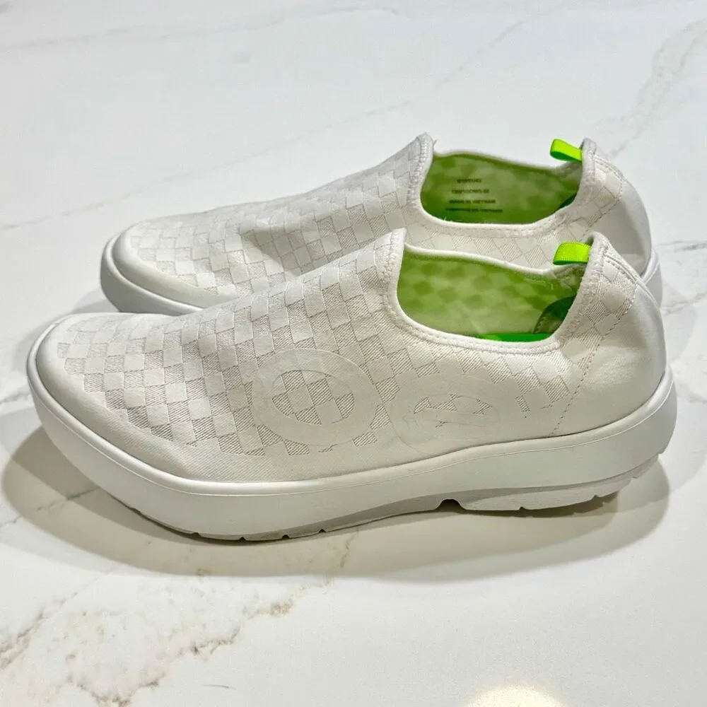 Oofos Oomg Eezee Low Canvas Slip-On Shoes